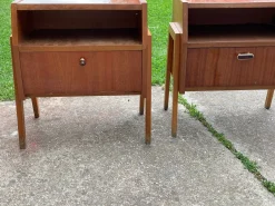 Mid-Century Nachttisch von Varia, 1950er, 2er Set