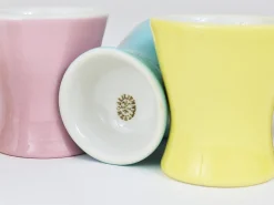 Mid-Century Pastell Gänseblümchen Porzellan Eierbecher von Lilien, Österreich, 1950er, 6 . Set