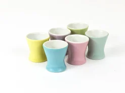 Mid-Century Pastell Gänseblümchen Porzellan Eierbecher von Lilien, Österreich, 1950er, 6 . Set