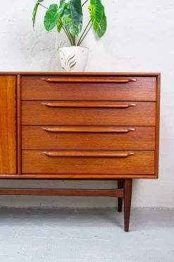 Mid-Century RT200 Sideboard aus Teak von Heinrich Riestenpatt, 1960er