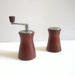 Mid-Century Salzstreuer & Pfeffermühle von Deve, Niederlande, 1960er, 2er Set