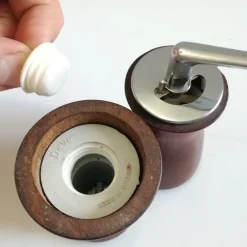Mid-Century Salzstreuer & Pfeffermühle von Deve, Niederlande, 1960er, 2er Set