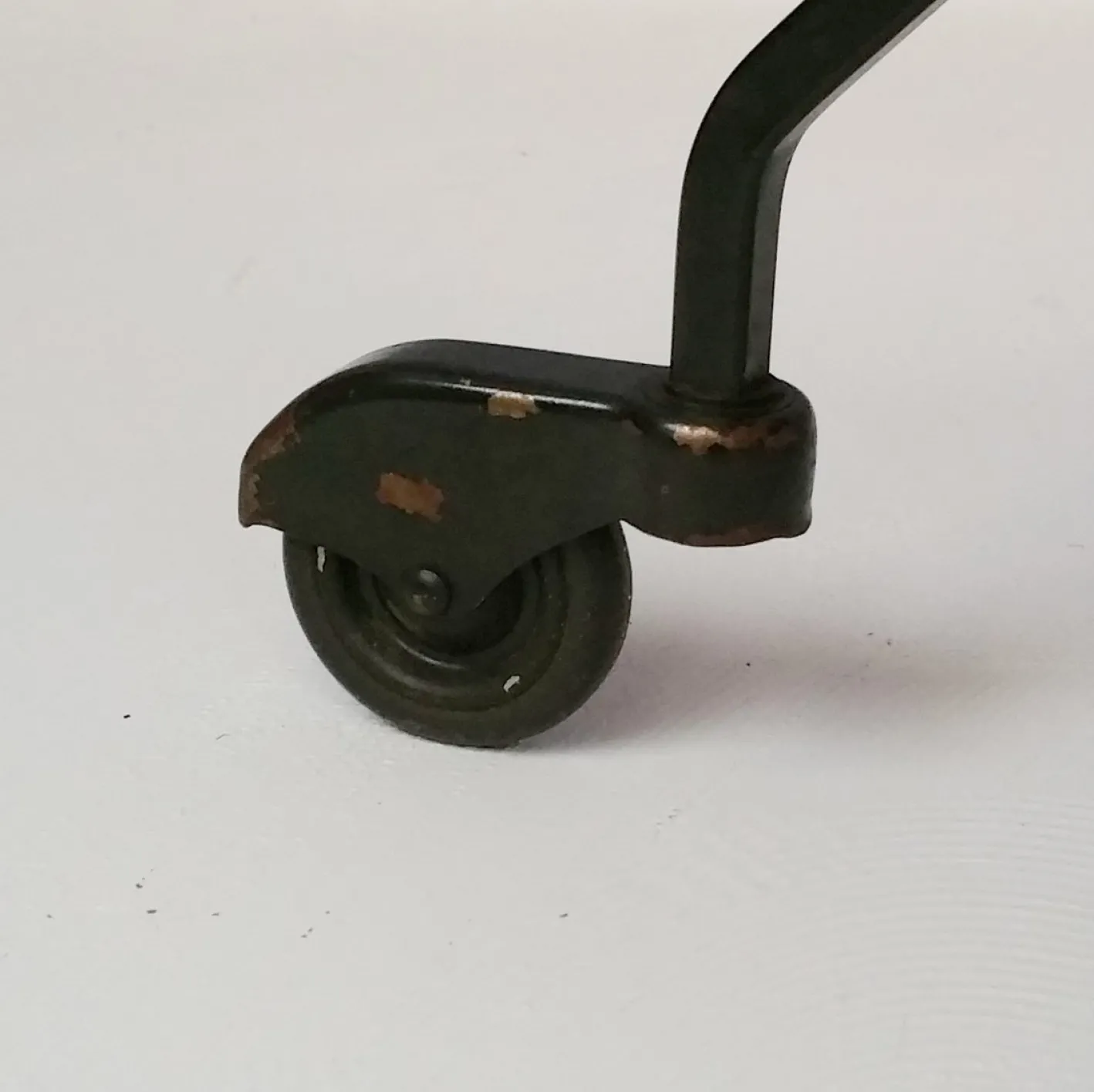 Mid-Century Servierwagen aus Metall, Holz & Kautschuk, 1950er
