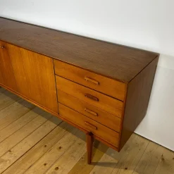 Mid-Century Sideboard aus Teak, 1960er