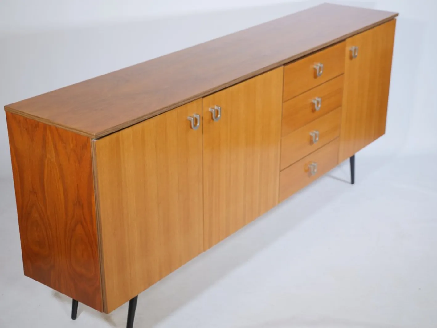 Mid-Century Sideboard aus Teak, 1960er