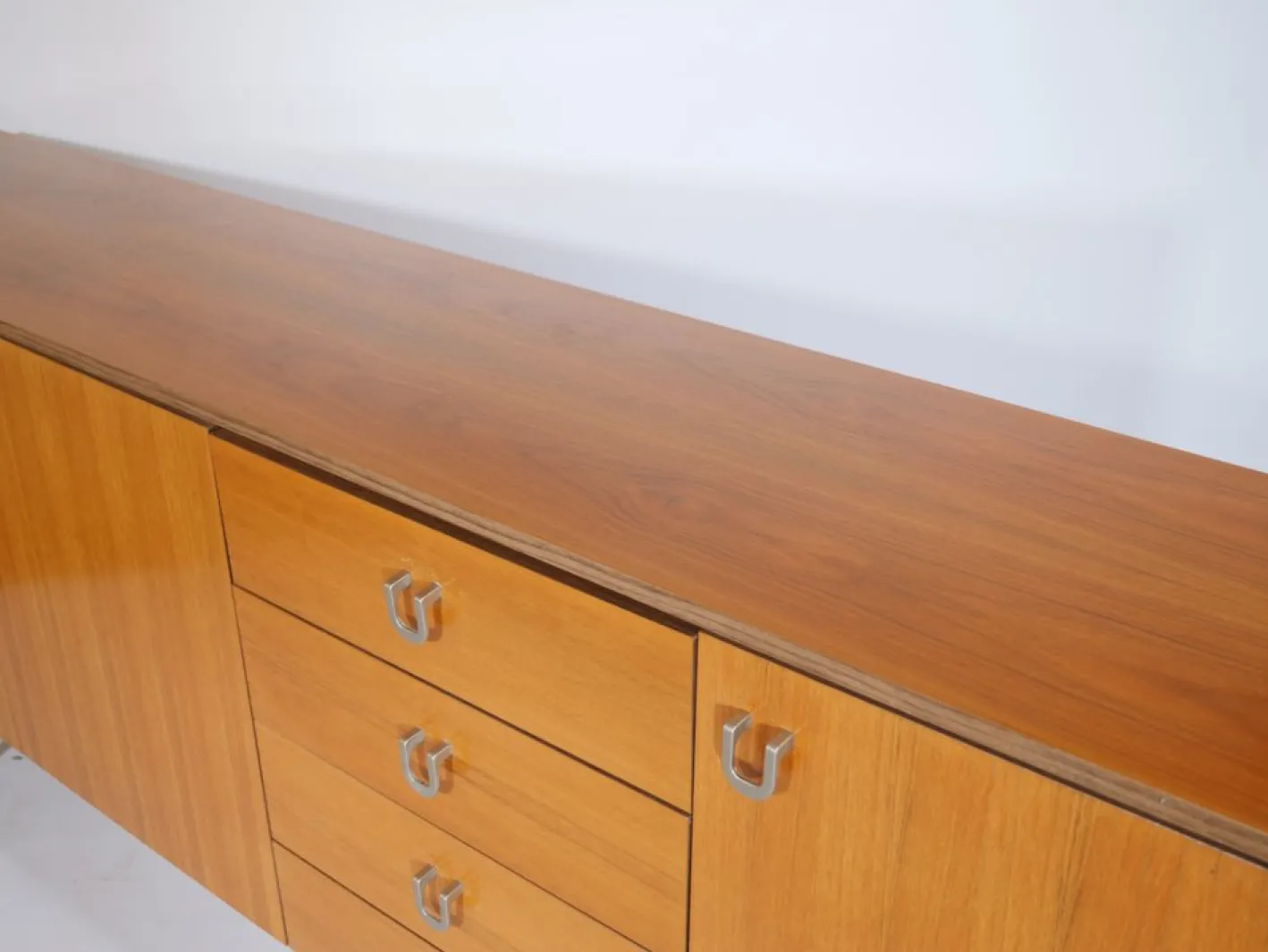 Mid-Century Sideboard aus Teak, 1960er