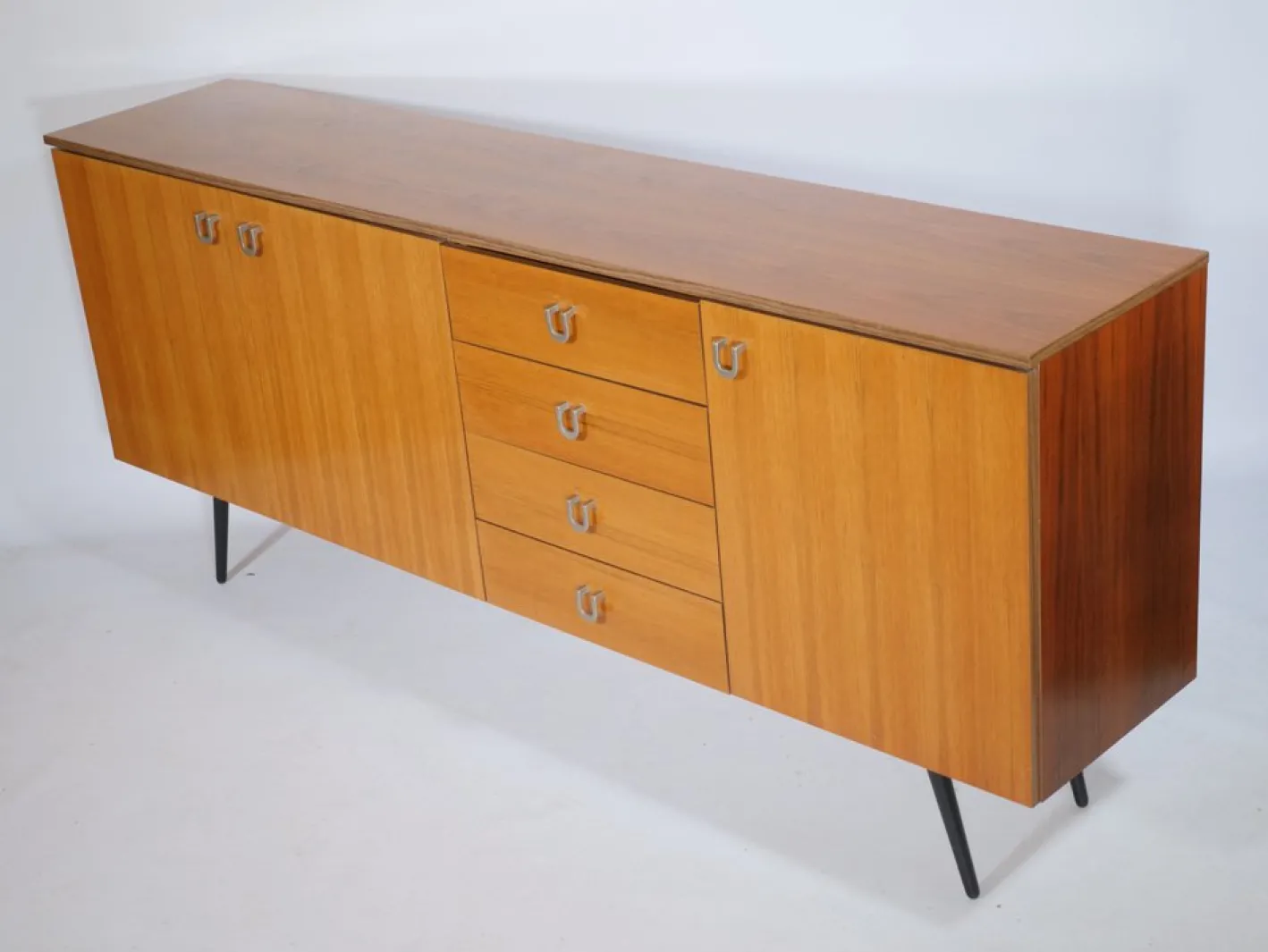 Mid-Century Sideboard aus Teak, 1960er