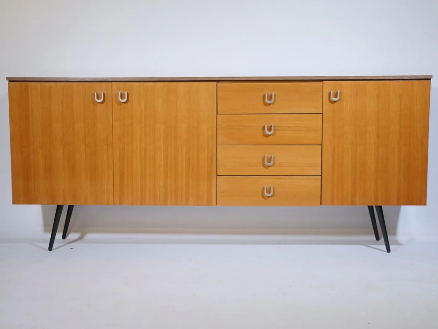 Mid-Century Sideboard aus Teak, 1960er