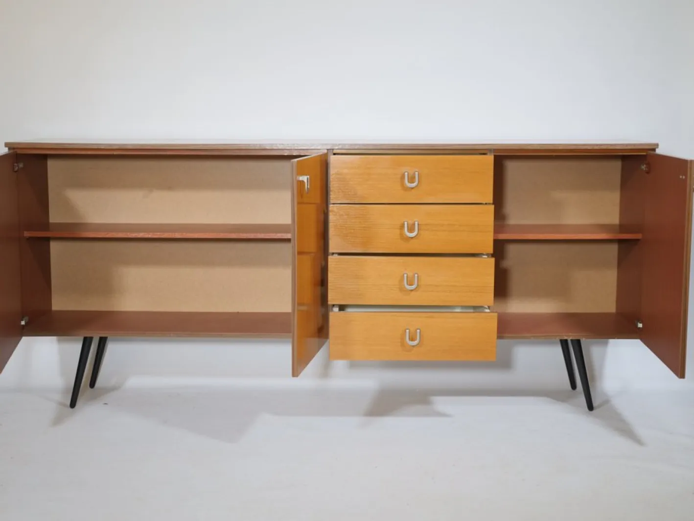 Mid-Century Sideboard aus Teak, 1960er