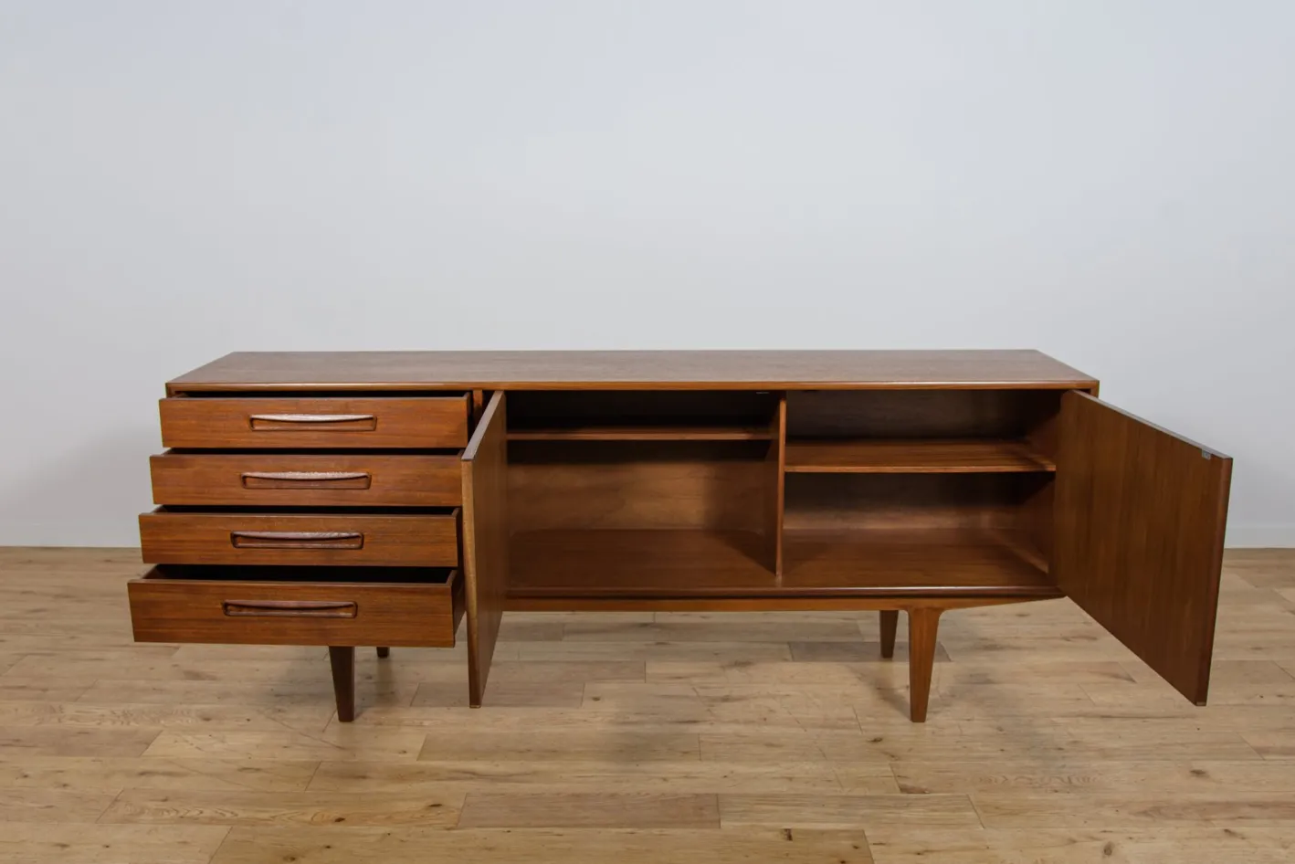 Mid-Century Sideboard aus Teak von G-Plan, 1960er