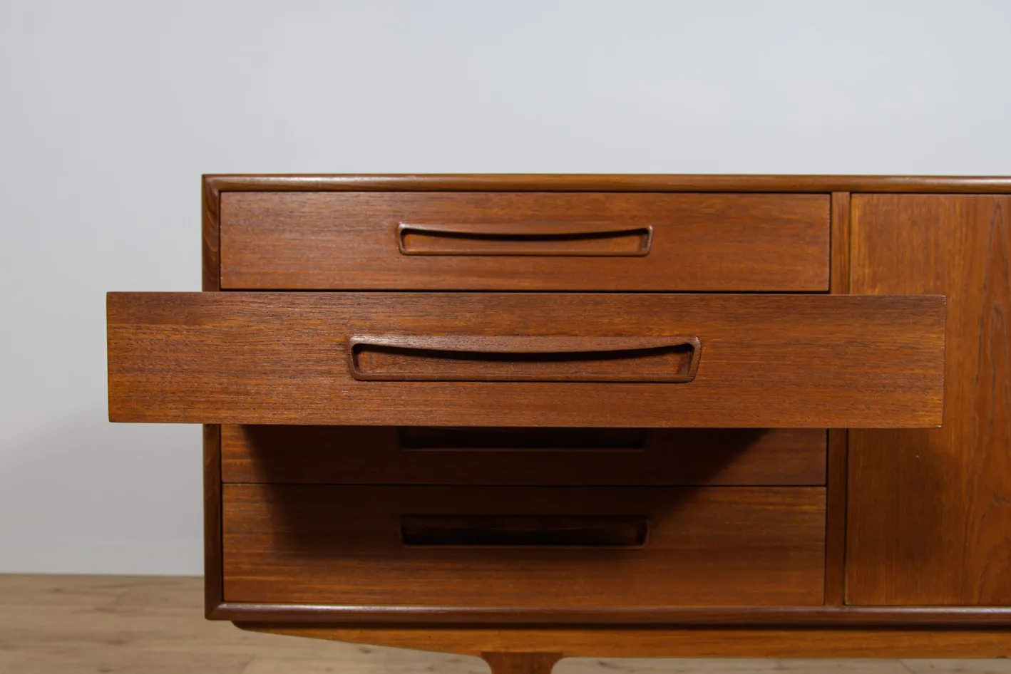 Mid-Century Sideboard aus Teak von G-Plan, 1960er
