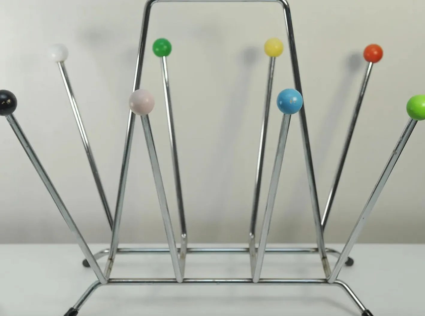 Mid-Century Space Age Sputnik Atomic Zeitschriftenhalter aus Chrom & Holz, 1970er