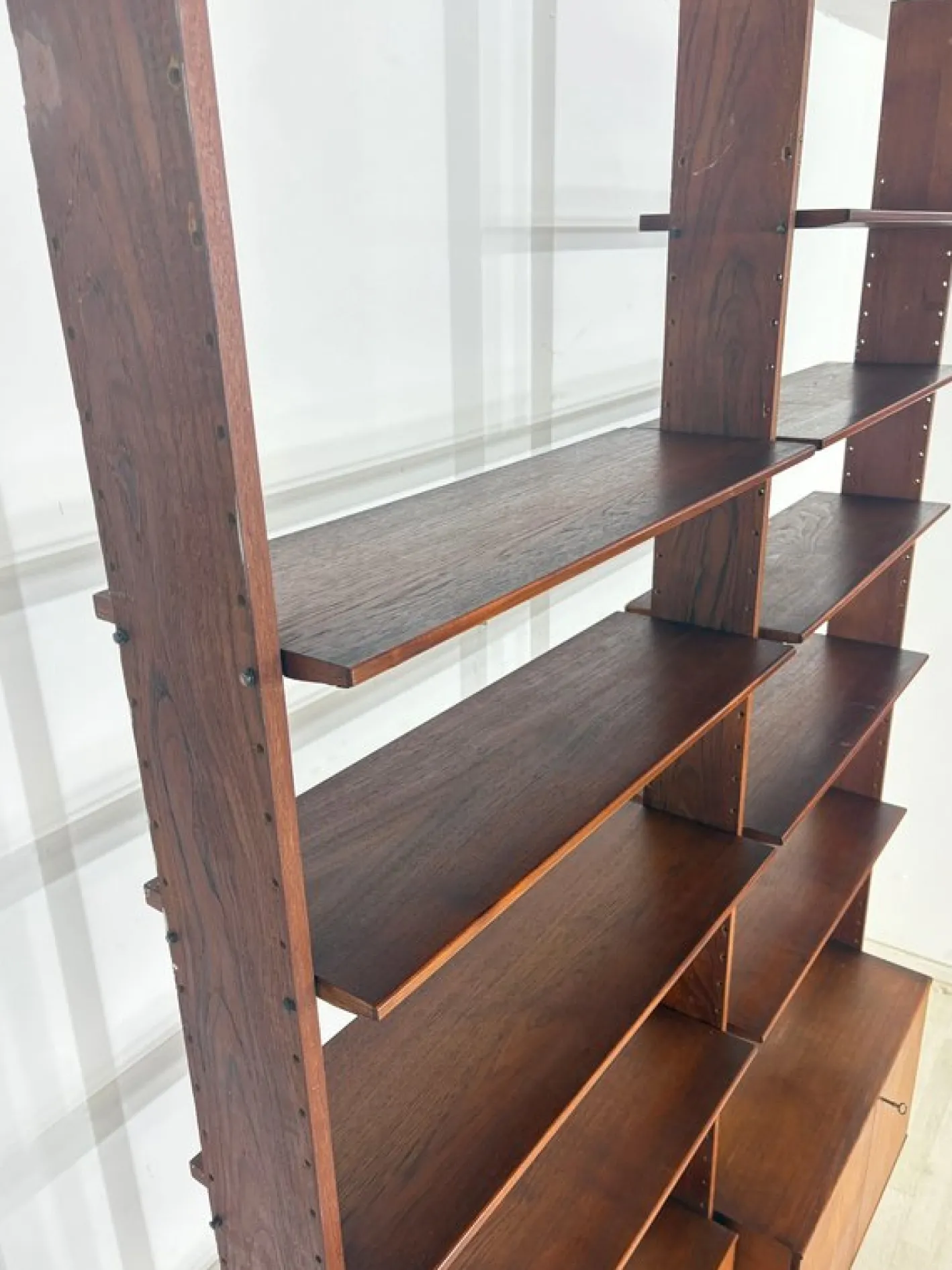 Mid-Century Wandregal aus Teak, 1960er