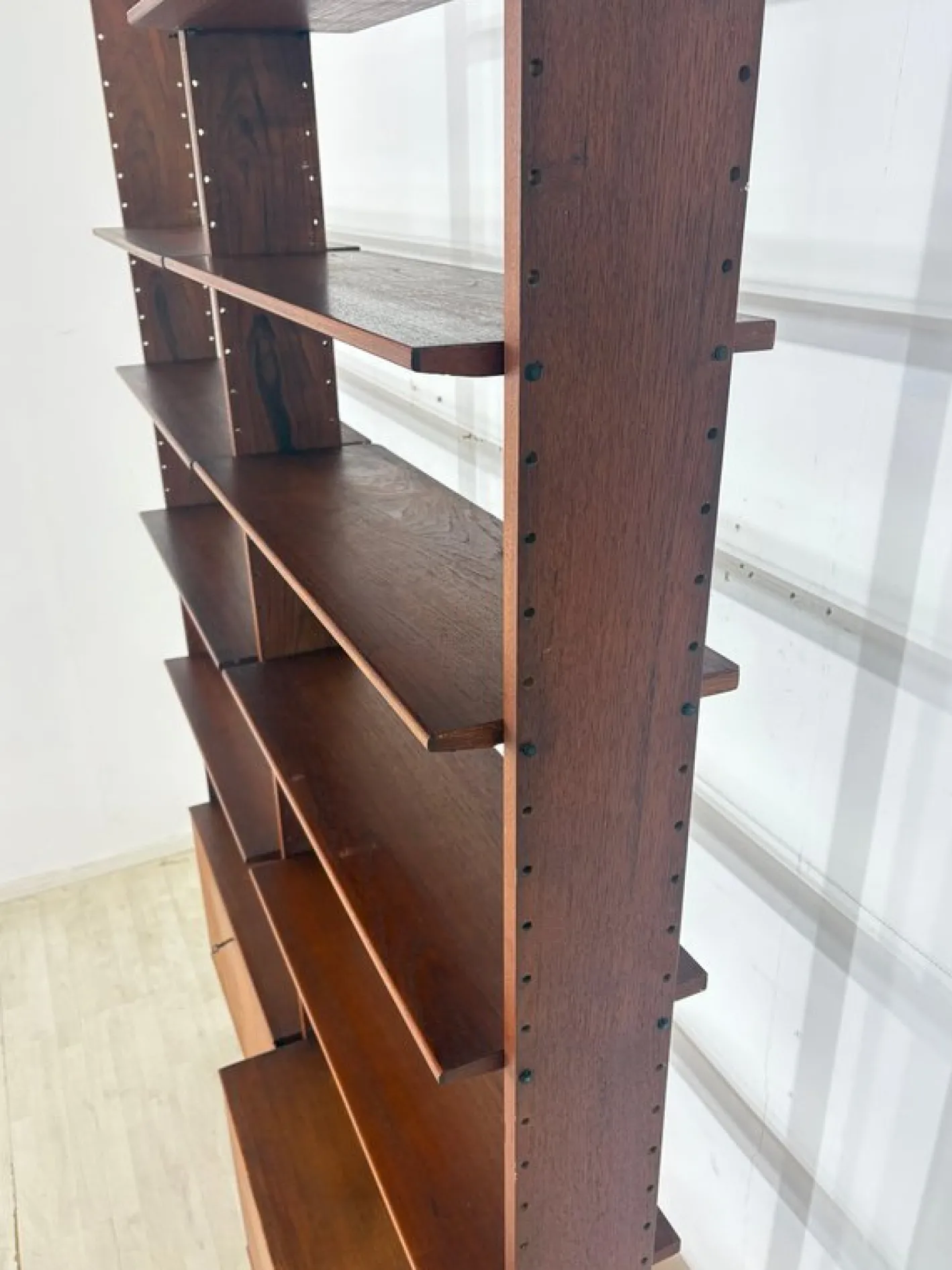 Mid-Century Wandregal aus Teak, 1960er