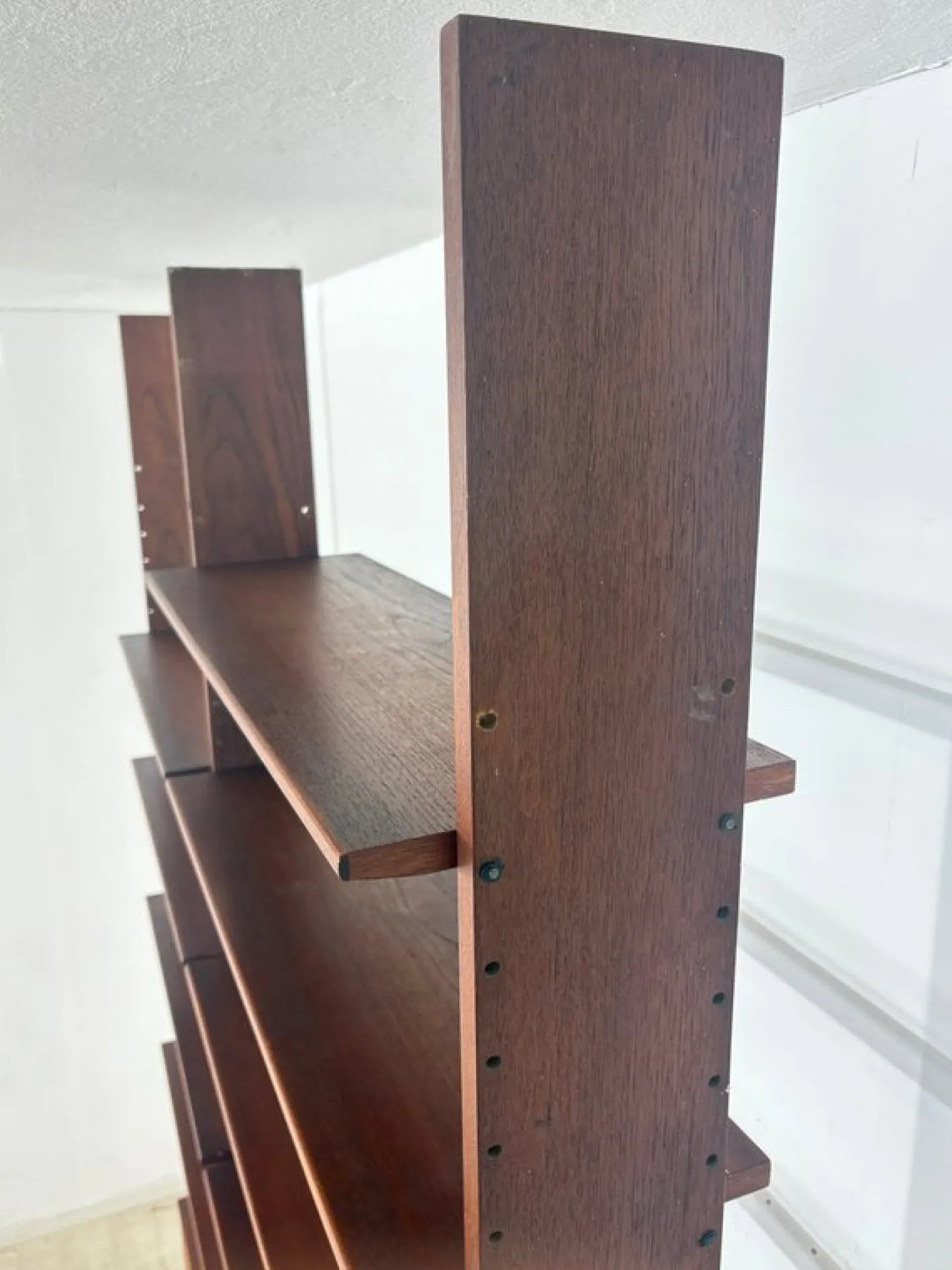 Mid-Century Wandregal aus Teak, 1960er