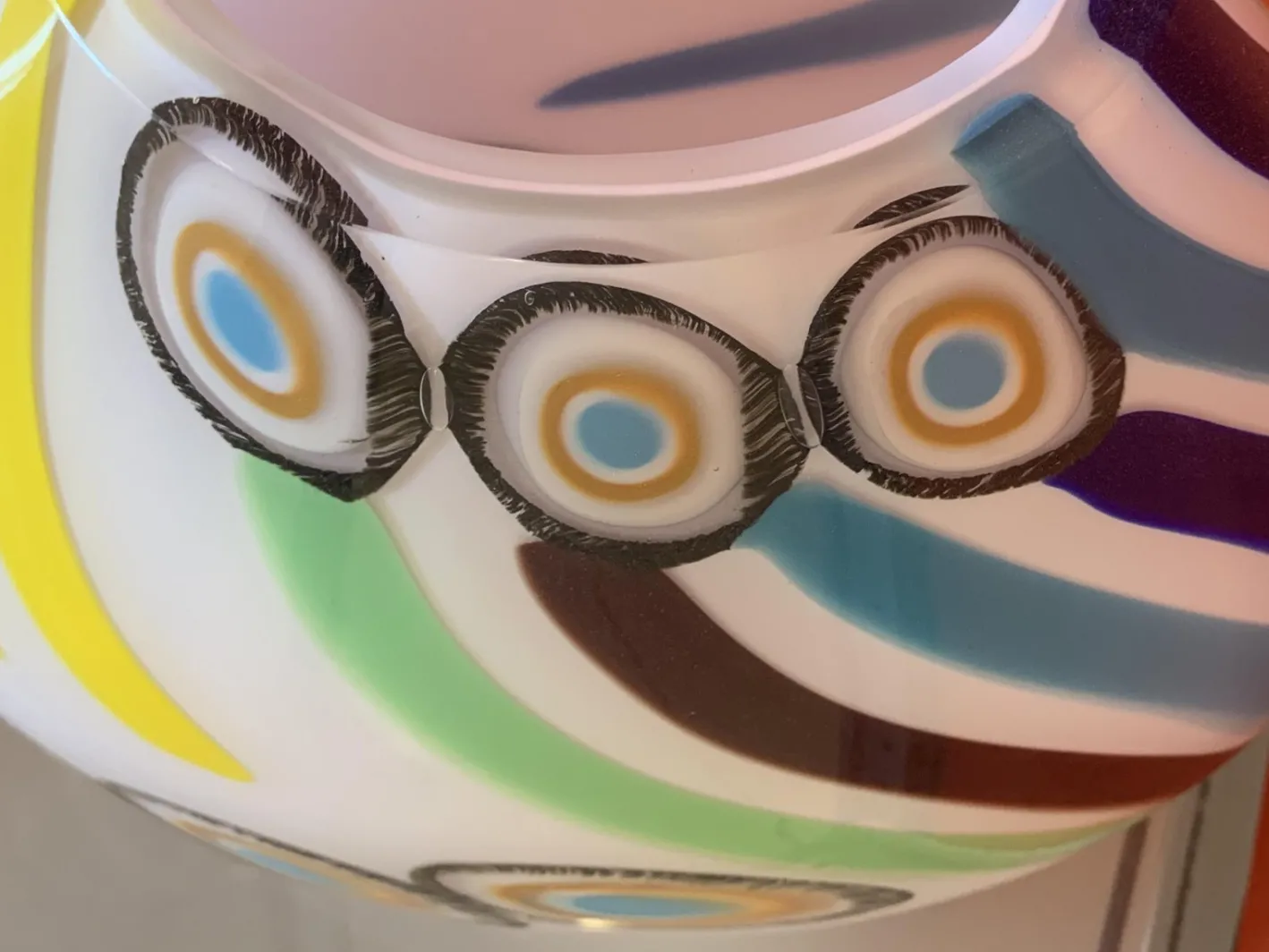 Milchweiße Tischlampe aus Muranoglas von Simoeng