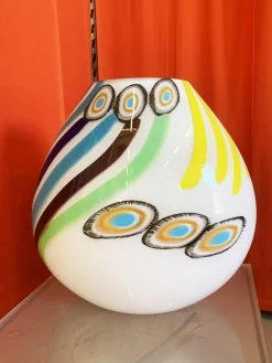 Milchweiße Tischlampe aus Muranoglas von Simoeng