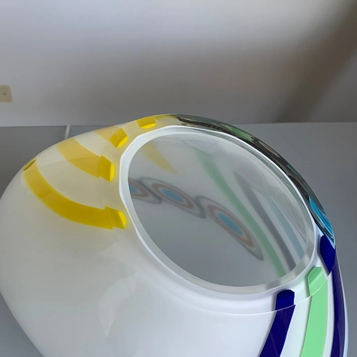Milchweiße Tischlampe aus Muranoglas von Simoeng