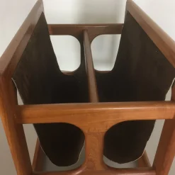 Minimalistischer dänischer Zeitschriftenständer aus Teak von Salin Mobler, 1970er