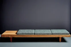 Minimalist L 09H Tagesbett aus Elm, Pierre Chapo, Frankreich, 2018 zugeschrieben