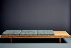 Minimalist L 09H Tagesbett aus Elm, Pierre Chapo, Frankreich, 2018 zugeschrieben