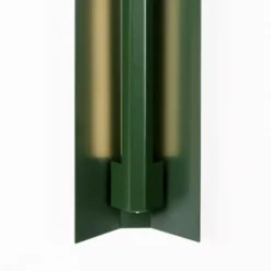 Mittelgroße Misalliance Ral Wandlampe in Flaschengrün von Lexavala