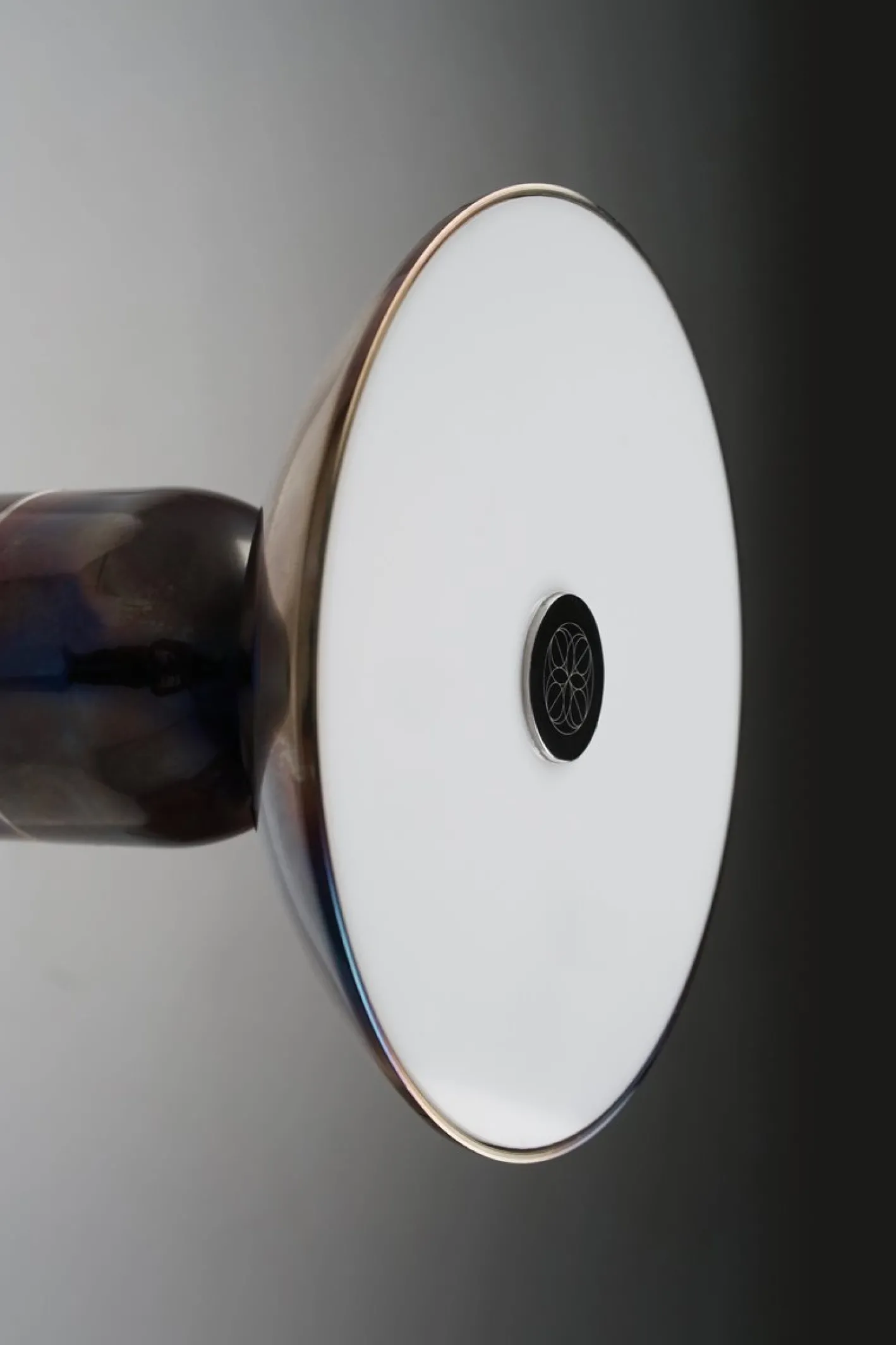 Mittelgroße Rone Wandleuchte von Ovature Studios