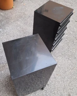 Modell 4602 Nachttisch Kommode aus schwarzem Kunststoff von Simon Fussel für Folder, 1970er