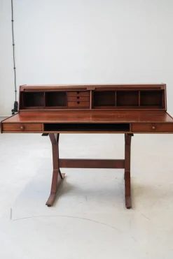 Modell 530 Schreibtisch von Gianfranco Frattini für Bernini, Italien, 1957