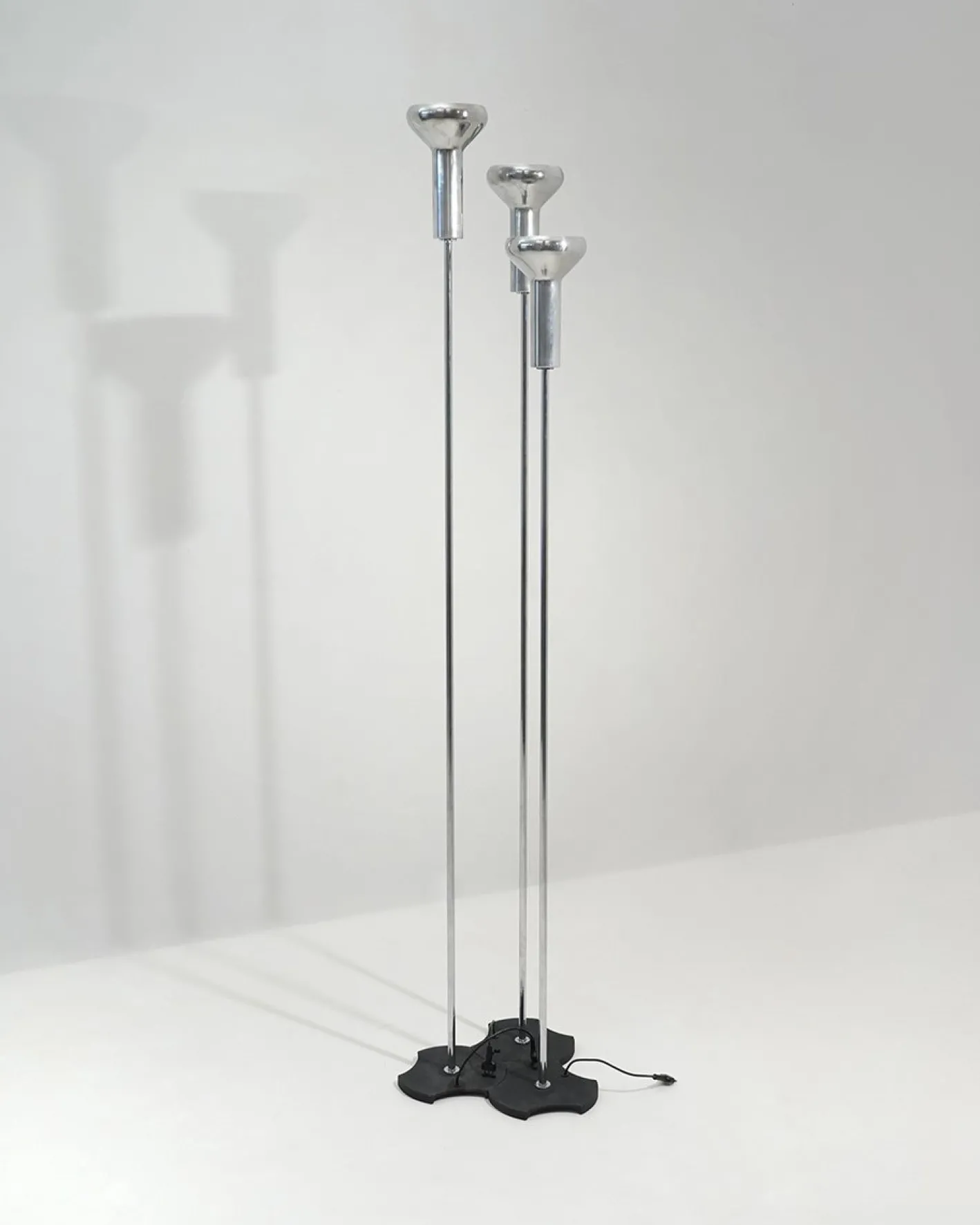 Modell 1073/3 Stehlampe von Gino Sarfatti für Arteluce, 1950er