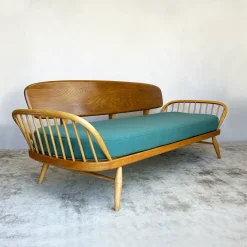 Modell 355 Tagesbett von Lucian Ercolani für Ercol, 1960er