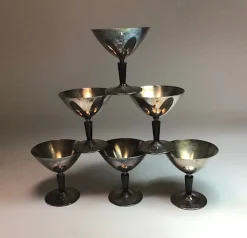 Moderne Cocktailgläser aus Metall von Folke Arström für Gab, 1930er, 6 . Set