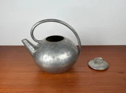 Moderne Dekorative Mid-Century Teekanne aus Zinn von Skurdal Pewter, 1960er