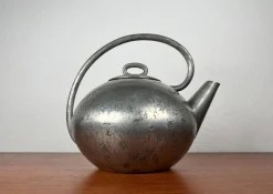 Moderne Dekorative Mid-Century Teekanne aus Zinn von Skurdal Pewter, 1960er