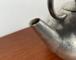 Moderne Dekorative Mid-Century Teekanne aus Zinn von Skurdal Pewter, 1960er