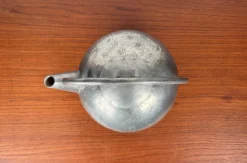 Moderne Dekorative Mid-Century Teekanne aus Zinn von Skurdal Pewter, 1960er