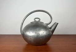 Moderne Dekorative Mid-Century Teekanne aus Zinn von Skurdal Pewter, 1960er