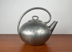 Moderne Dekorative Mid-Century Teekanne aus Zinn von Skurdal Pewter, 1960er