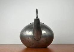 Moderne Dekorative Mid-Century Teekanne aus Zinn von Skurdal Pewter, 1960er