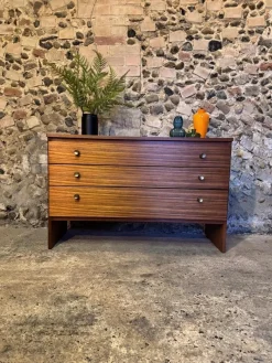 Moderne dänische Mid-Century Kommode aus Teak von Meredew, 1960er