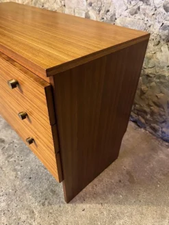 Moderne dänische Mid-Century Kommode aus Teak von Meredew, 1960er