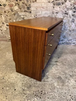 Moderne dänische Mid-Century Kommode aus Teak von Meredew, 1960er