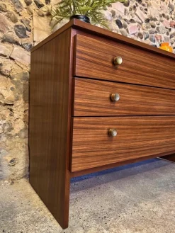 Moderne dänische Mid-Century Kommode aus Teak von Meredew, 1960er