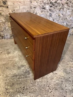 Moderne dänische Mid-Century Kommode aus Teak von Meredew, 1960er