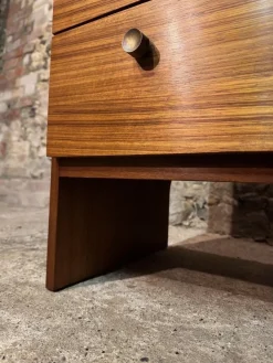 Moderne dänische Mid-Century Kommode aus Teak von Meredew, 1960er