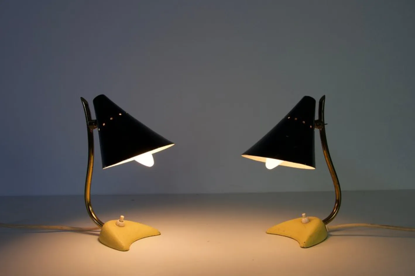 Moderne italienische Mid-Century Tischlampen aus Messing, 1960er, 2er Set