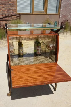 Moderner italienischer Mid-Century Cocktail Bar Schrank von Cesare Lacca, 1960er