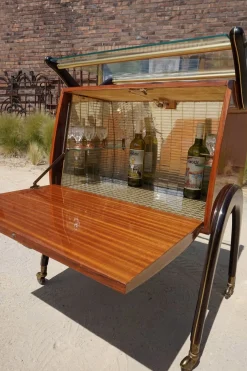 Moderner italienischer Mid-Century Cocktail Bar Schrank von Cesare Lacca, 1960er