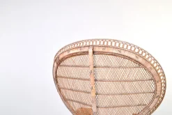 Moderner Mid-Century Peacock Emmanuelle Stuhl aus Korbgeflecht von Kok Maison, 1970er