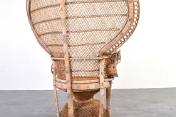 Moderner Mid-Century Peacock Emmanuelle Stuhl aus Korbgeflecht von Kok Maison, 1970er